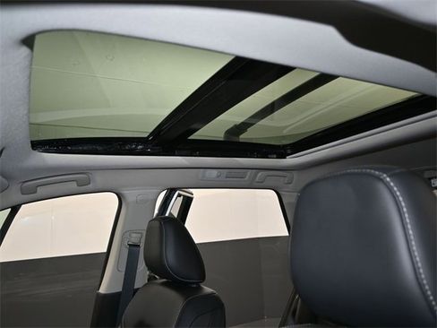 Used 2024 Nissan Pathfinder Platinum w/ Cargo Package image 11