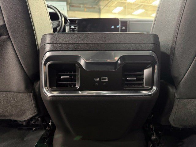 Used 2023 GMC Sierra 1500 SLT w/ SLT Convenience Package AWD/4WD image 22