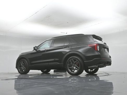 Certified 2023 Ford Explorer ST w/ Equipment Group 401A AWD/4WD image 3