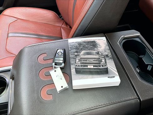 Used 2018 Ford F350 King Ranch w/ King Ranch Ultimate Package AWD/4WD image 11