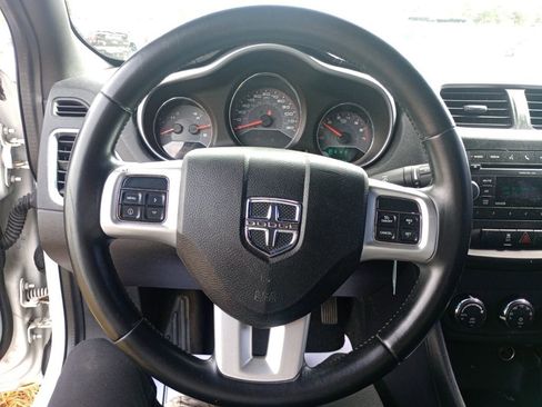 Used 2011 Dodge Avenger Mainstreet image 13