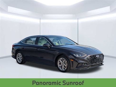 Used 2023 Hyundai Sonata SEL w/ Convenience Package FWD image 9