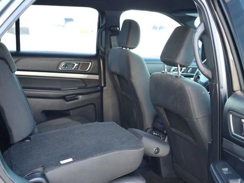 Used 2018 Ford Explorer XLT w/ Equipment Group 201A FWD image 52