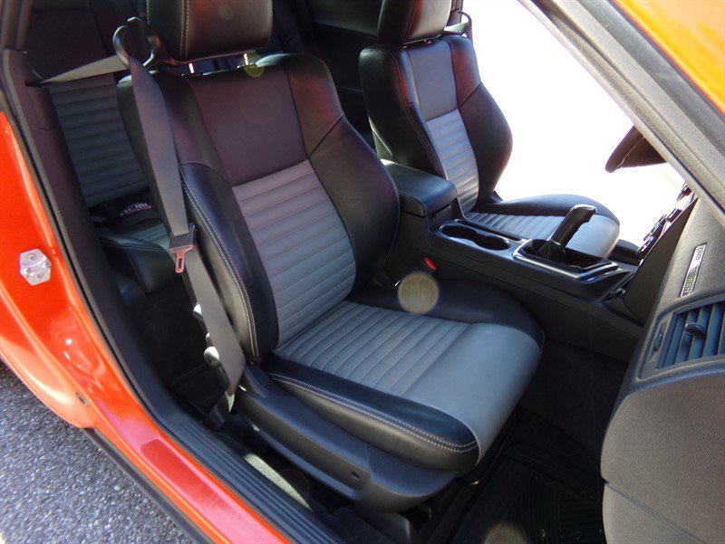 Used 2009 Dodge Challenger R/T RWD image 26