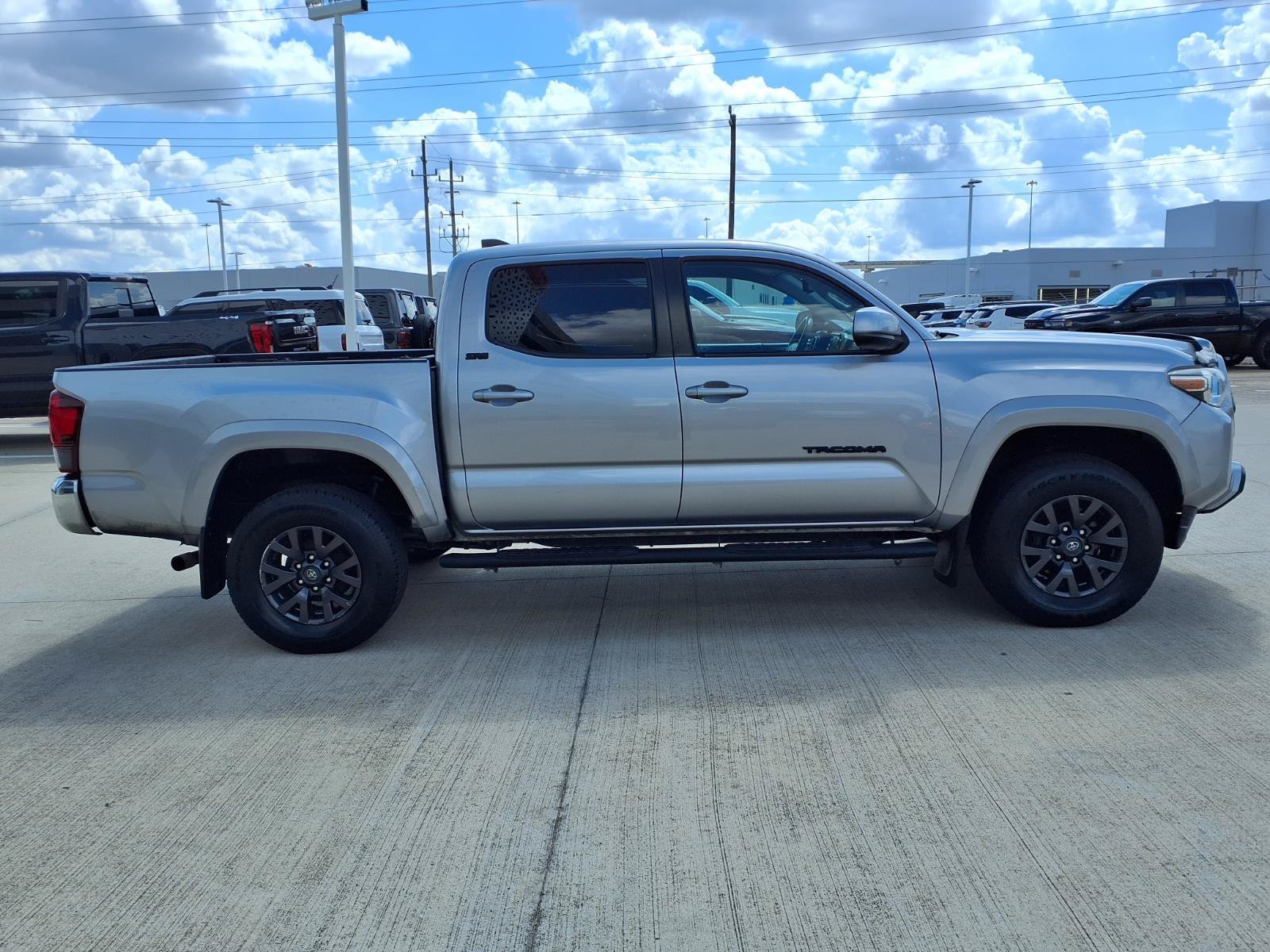 Used 2021 Toyota Tacoma SR5 RWD image 28
