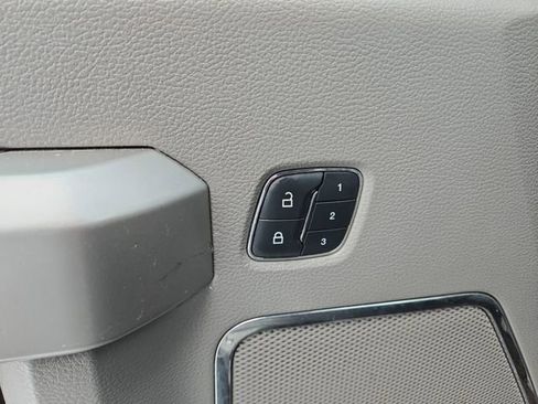 Used 2018 Ford F150 Lariat w/ Trailer Tow Package image 20