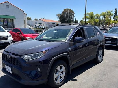 Used 2020 Toyota RAV4 XLE w/ Carpet Mat Package