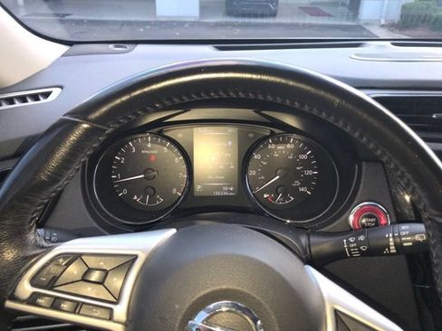 Used 2017 Nissan Rogue SL w/ SL Premium Package AWD/4WD image 23