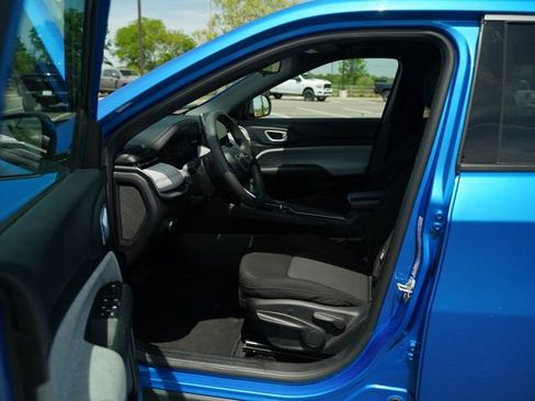 Used 2023 Jeep Compass Sport AWD/4WD image 12