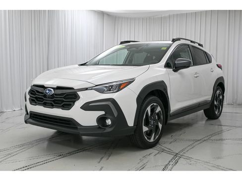 Used 2025 Subaru Crosstrek 2.5i Limited w/ Crosstrek Mirror Package AWD/4WD image 4