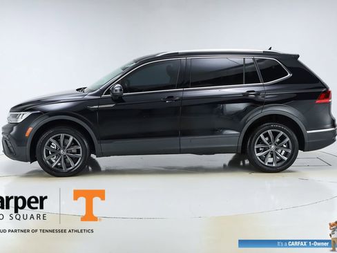 Used 2023 Volkswagen Tiguan SE image 2