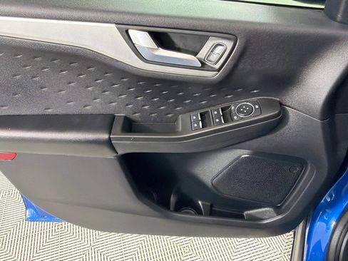Used 2020 Ford Escape SE Sport FWD image 11