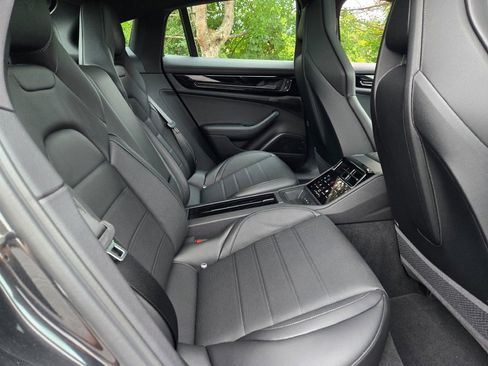 New 2025 Porsche Panamera 4 image 33