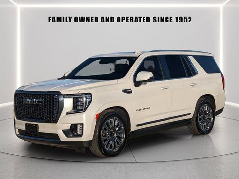 Used 2024 GMC Yukon Denali Ultimate image 2