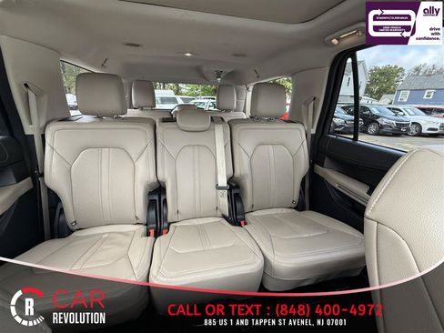 Used 2024 Ford Expedition Max Limited AWD/4WD image 14