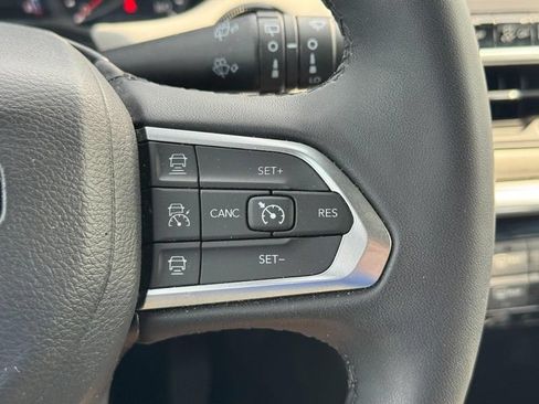 Used 2024 Jeep Compass Limited AWD/4WD image 21