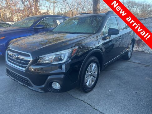 Used 2019 Subaru Outback 2.5i Premium image 1