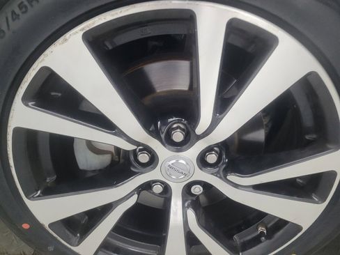 Used 2018 Nissan Maxima Platinum FWD image 31