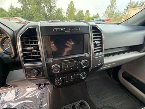 Used 2019 Ford F150 XLT w/ Equipment Group 302A Luxury AWD/4WD image 20