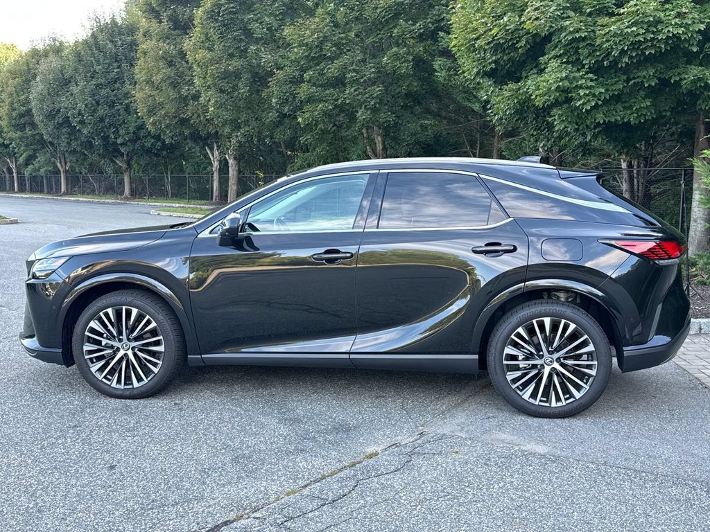 Used 2026 Lexus RX 350 Premium Plus w/ Convenience Package AWD/4WD image 8
