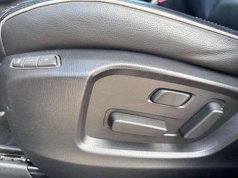 Certified 2025 MAZDA CX-5 AWD 2.5 S w/ Preferred Package image 19