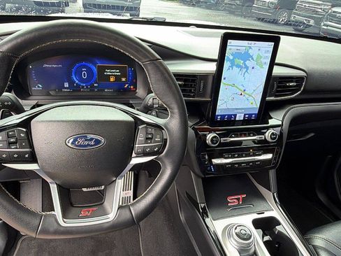 Used 2023 Ford Explorer ST w/ Equipment Group 401A AWD/4WD image 29
