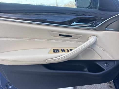 Used 2018 BMW 530i xDrive image 20