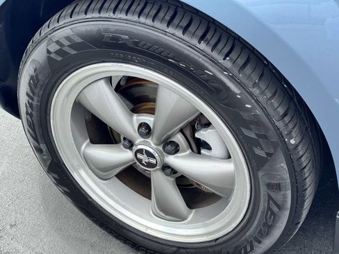Used 2006 Ford Mustang Coupe RWD image 24
