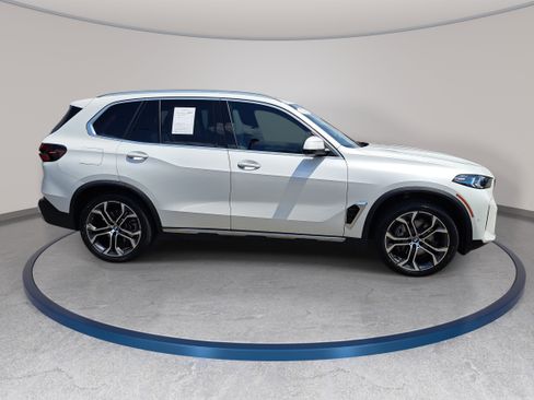 Used 2025 BMW X5 sDrive40i w/ Parking Assistance Package RWD image 4