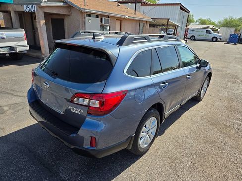 Used 2017 Subaru Outback 2.5i Premium w/ Popular Package #2 AWD/4WD image 7