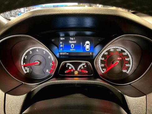Used 2018 Ford Focus ST image 25