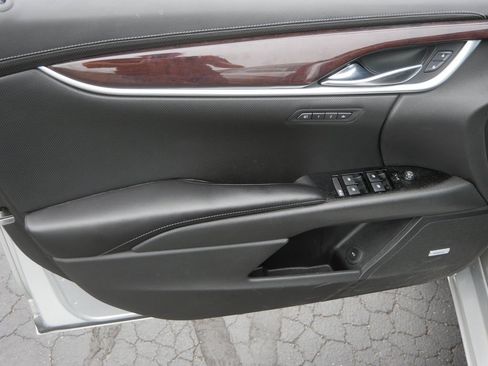 Used 2017 Cadillac XTS Luxury AWD/4WD image 13