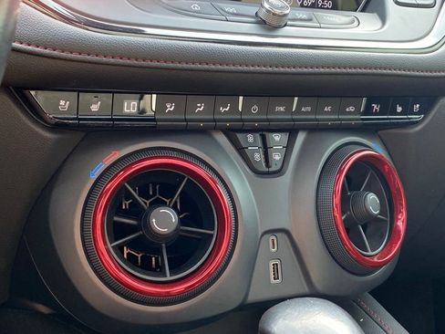 Used 2020 Chevrolet Blazer RS AWD/4WD image 17
