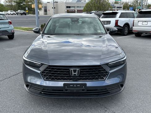 Used 2023 Honda Accord EX image 3