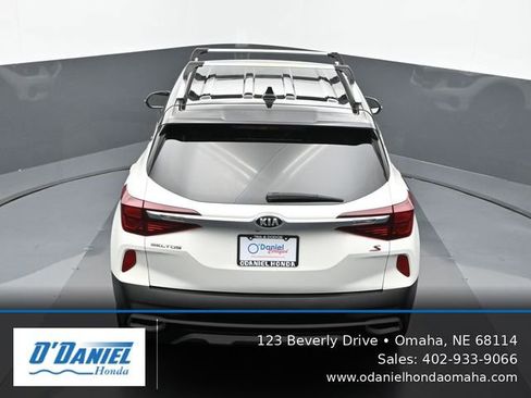 Used 2021 Kia Seltos S AWD/4WD image 17