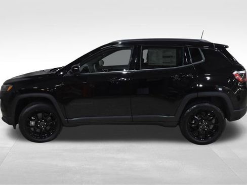 New 2026 Jeep Compass Latitude image 6
