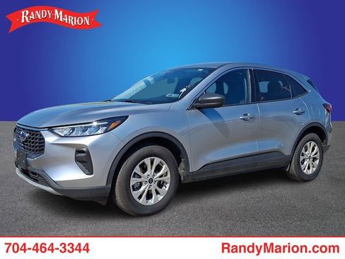 Used 2023 Ford Escape Active AWD/4WD image 1