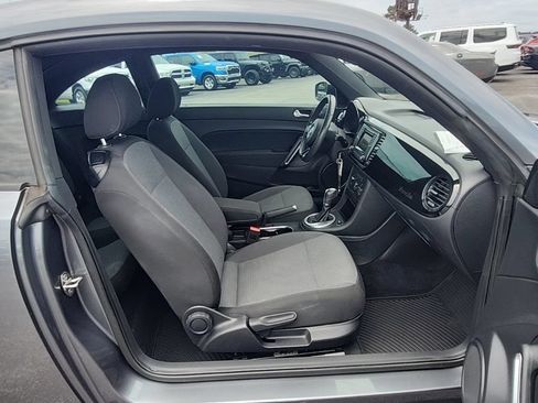 Used 2017 Volkswagen Beetle 1.8T FWD image 23