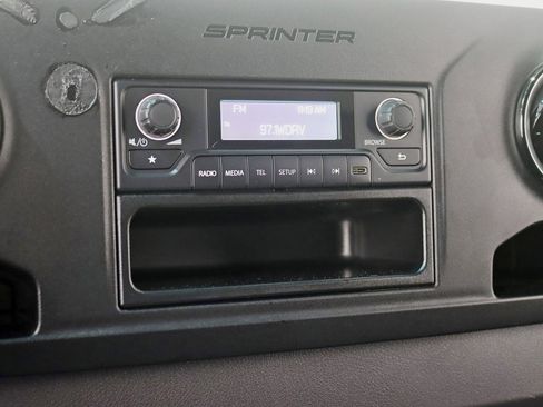 Used 2025 Mercedes-Benz Sprinter 2500 image 13