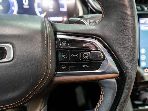 Used 2023 Jeep Grand Cherokee Summit image 30