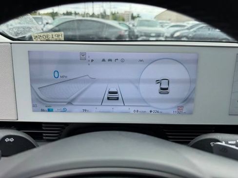 Used 2024 Hyundai Ioniq 5 SE AWD/4WD image 18