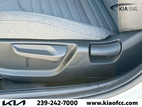 New 2025 Kia K4 EX image 23