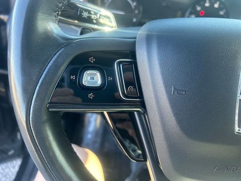 Used 2021 Lincoln Corsair AWD image 14