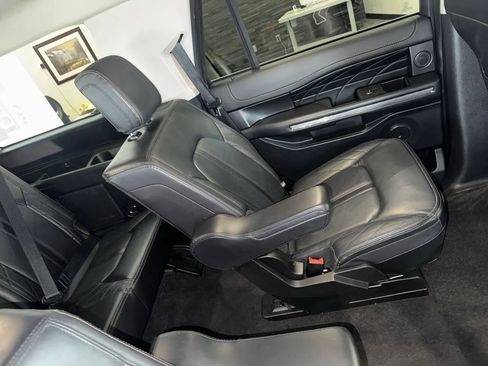 Used 2021 Ford Expedition Platinum AWD/4WD image 30