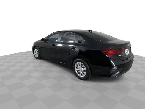 Used 2022 Kia Forte Sedan image 6