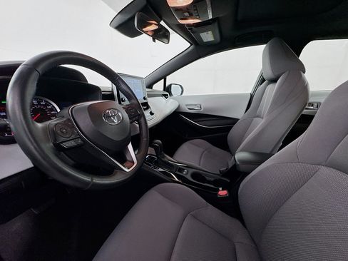 Used 2020 Toyota Corolla SE w/ SE Premium Package FWD image 20