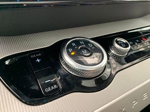 Certified 2025 Ford Expedition Active AWD/4WD image 28