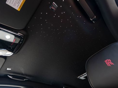 New 2026 Rolls-Royce Cullinan AWD/4WD image 19