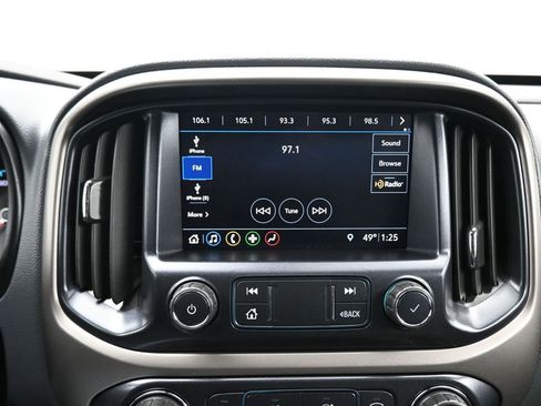 Used 2020 Chevrolet Colorado Z71 w/ Z71 Midnight Edition image 16