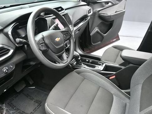 Used 2022 Chevrolet TrailBlazer LT w/ Driver Confidence Package AWD/4WD image 13